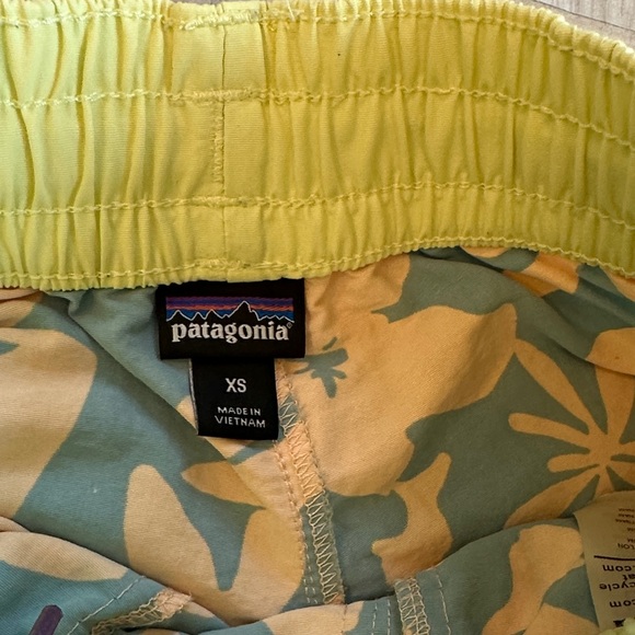 Patagonia Kids' Board  Print Shorts XS - Picture 11 of 12